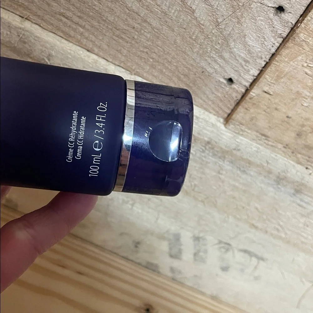 Caviar Anti-Aging Replenishing Moisture CC Cream